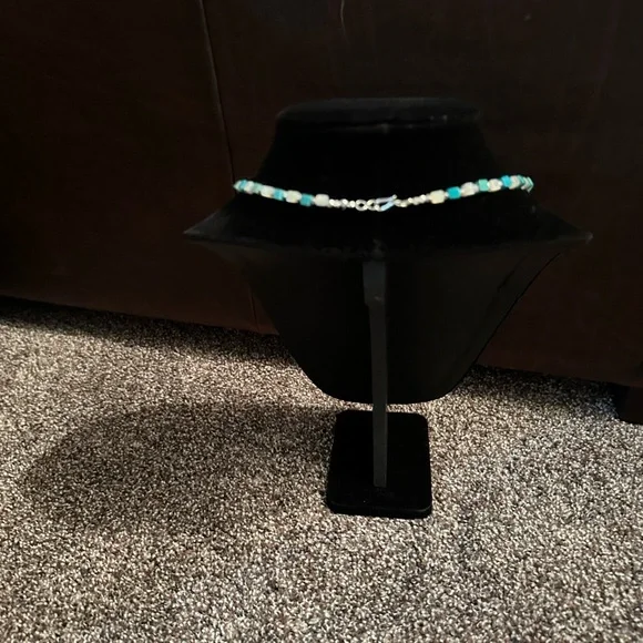 Handcrafted “One of a Kind” Turquoise, Mother of Pearl & Sterling Silver Choker - Picture 4 of 4